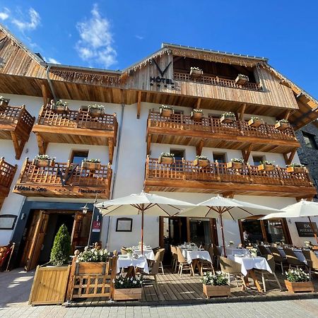 Hotel Le V De วูจานีย์ ภายนอก รูปภาพ