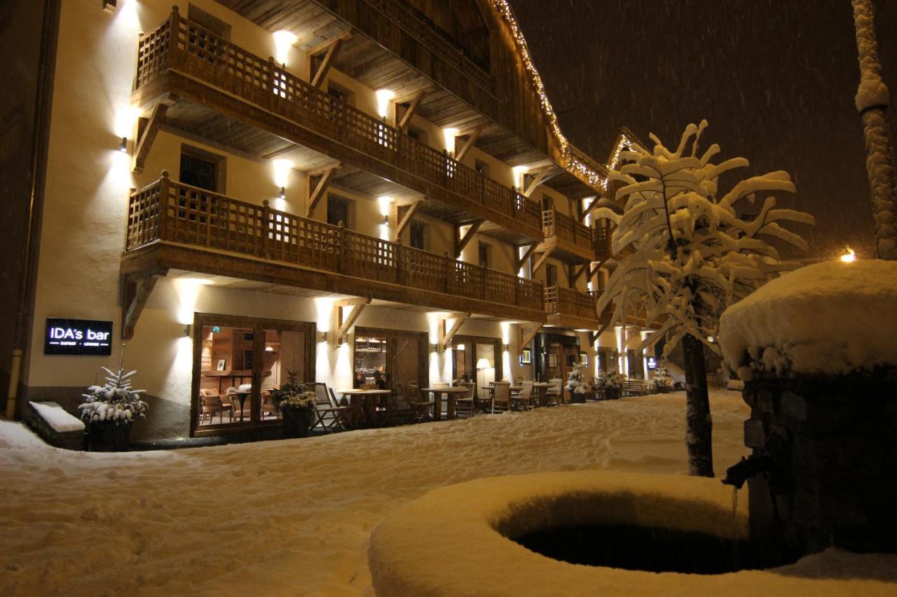 Hotel Le V De วูจานีย์ ภายนอก รูปภาพ