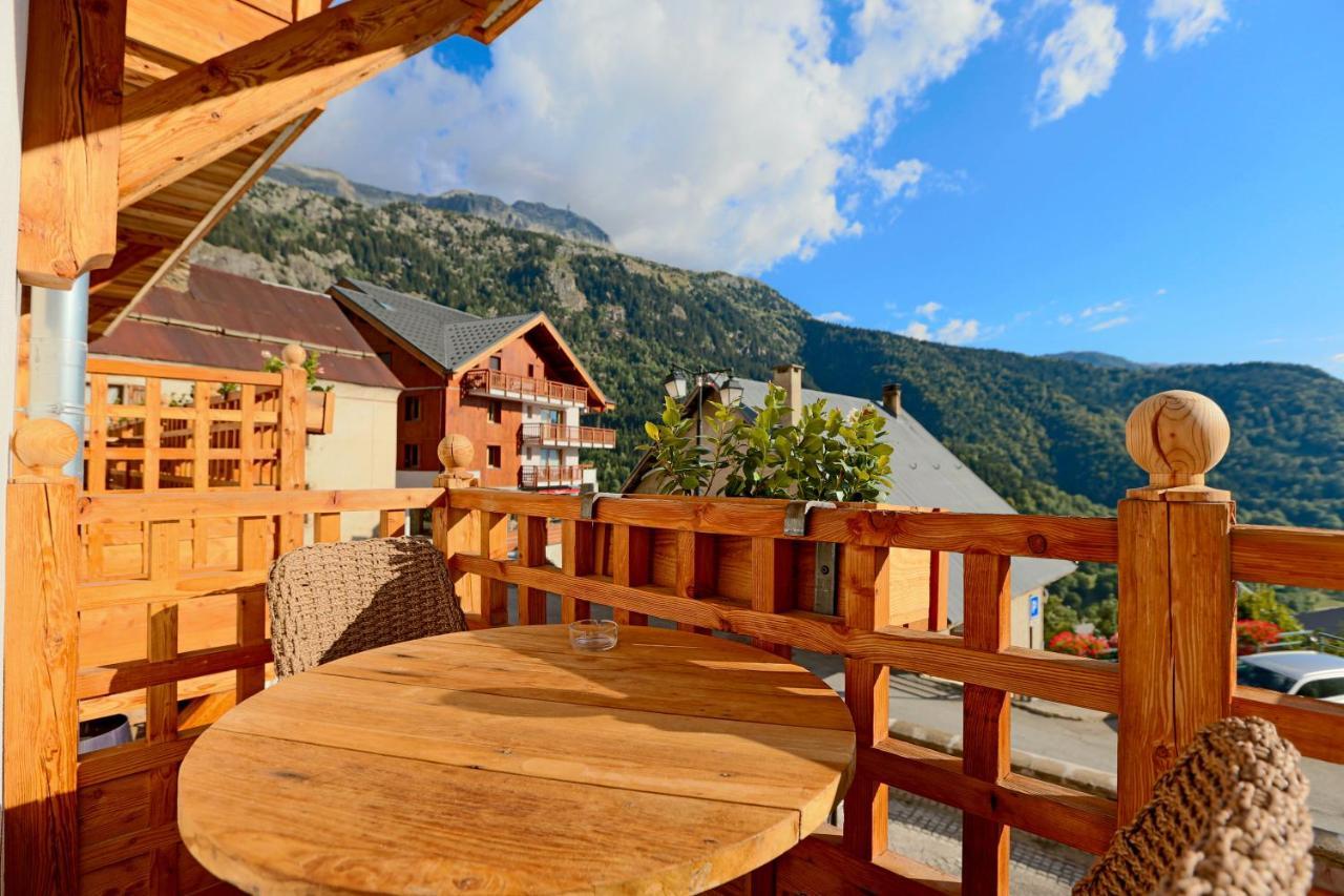 Hotel Le V De วูจานีย์ ภายนอก รูปภาพ